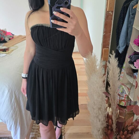 Black cocktail mini dress with wrap - Picture 4 of 5